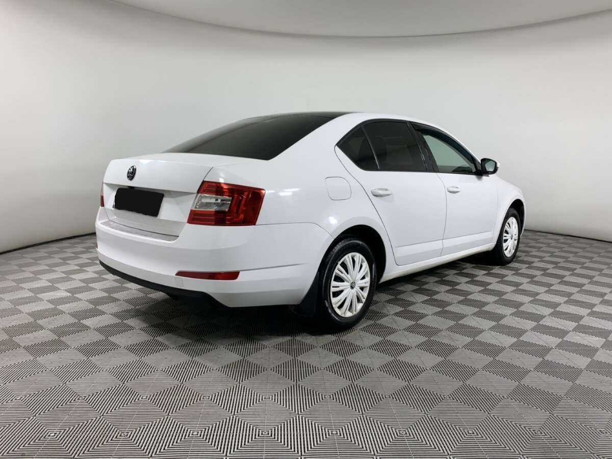 Skoda Octavia с пробегом — 2014 год. Фото: #4