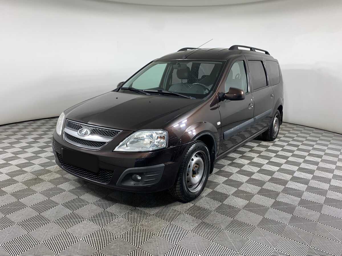 Lada (ВАЗ) Largus с пробегом — 2015 год. Фото: #0