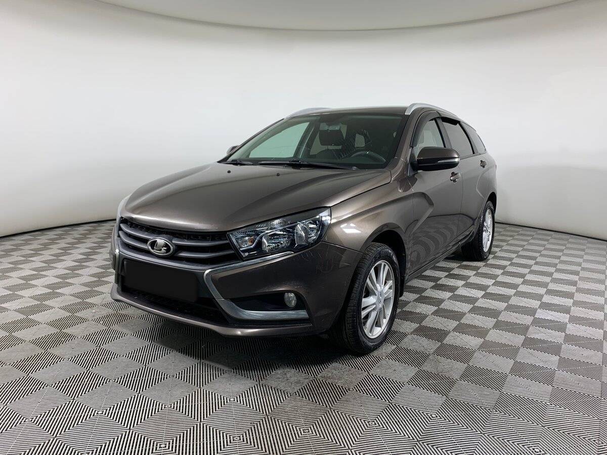 Lada (ВАЗ) Vesta с пробегом — 2018 год. Посмотреть фото