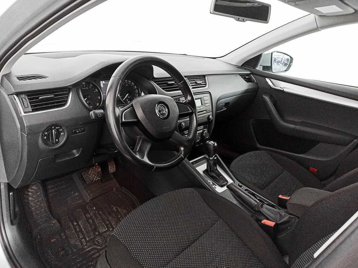 Skoda Octavia с пробегом — 2014 год. Фото: #11