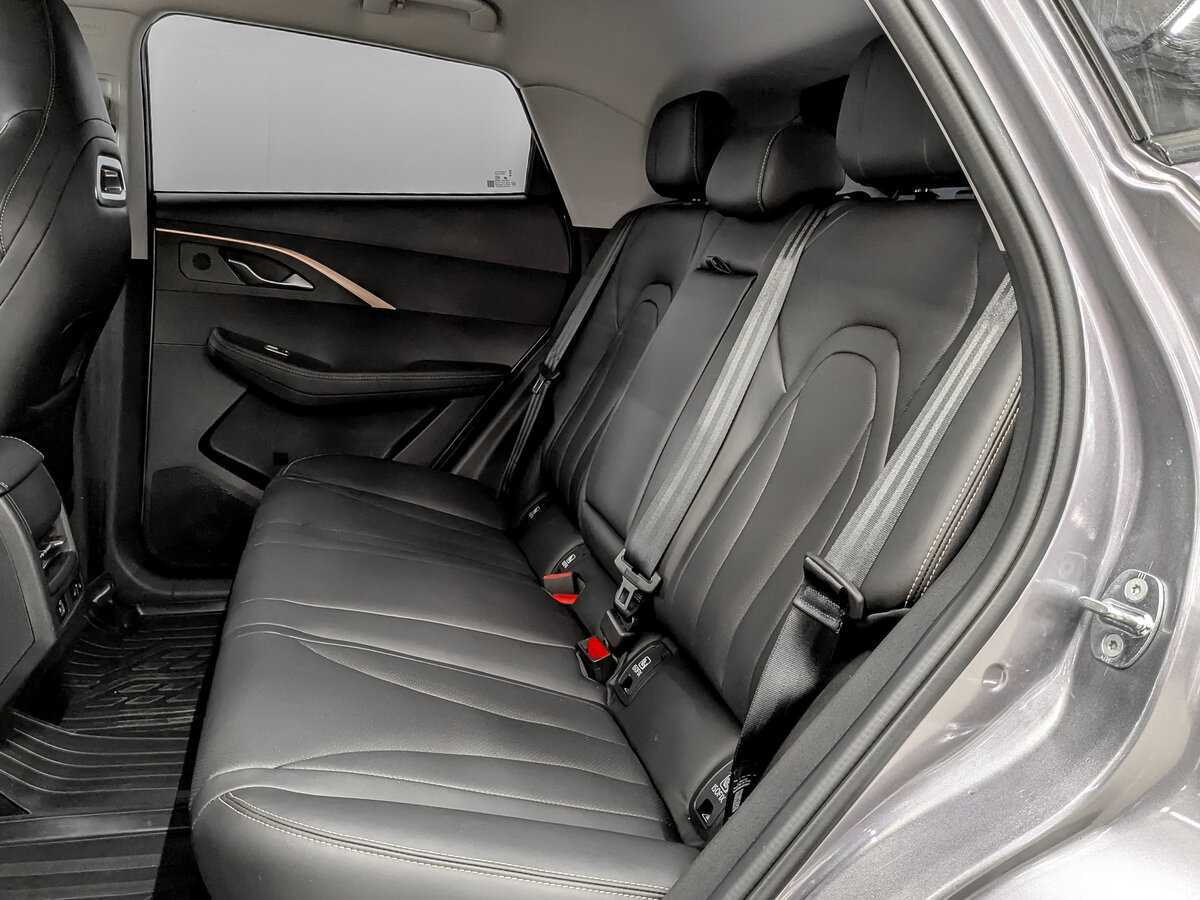 OMODA C5 с пробегом — 2023 год. Фото: #11