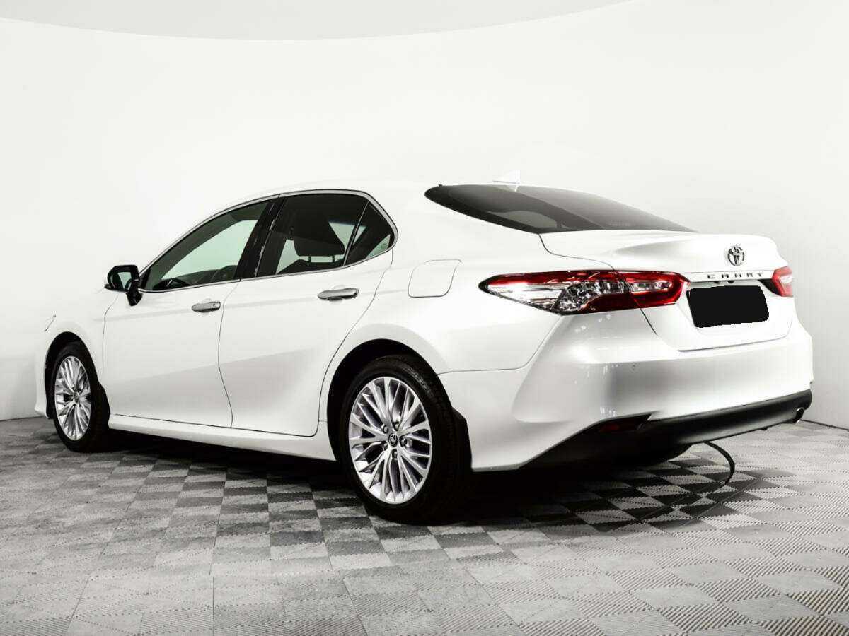 Toyota Camry с пробегом — 2020 год. Фото: #6