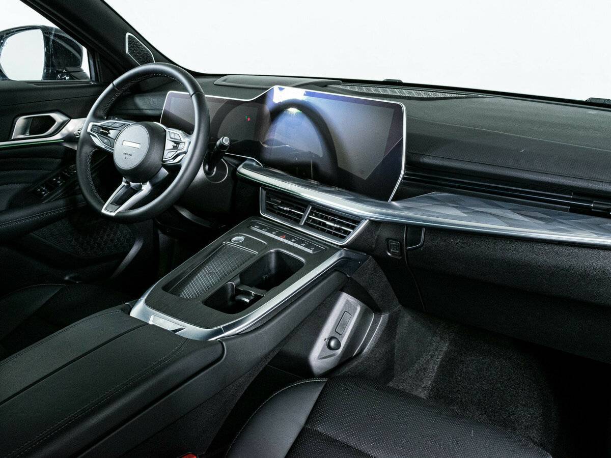 Haval F7 с пробегом — 2024 год. Фото: #10