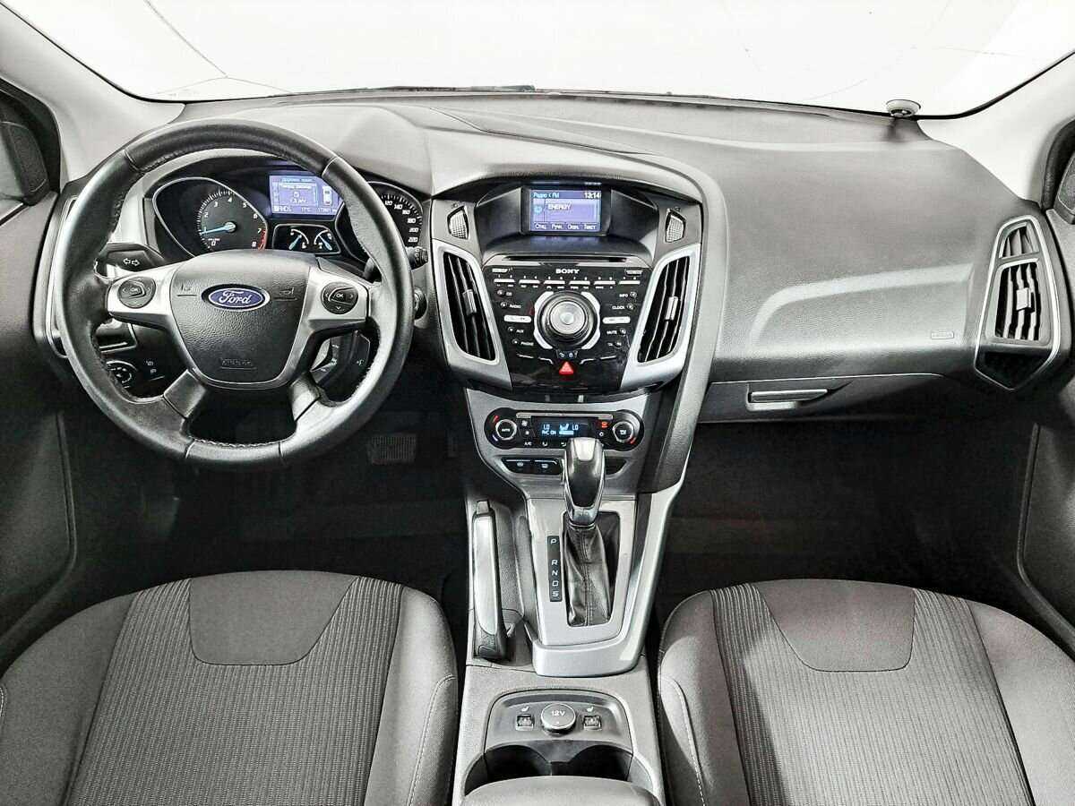 Ford Focus с пробегом — 2012 год. Фото: #11