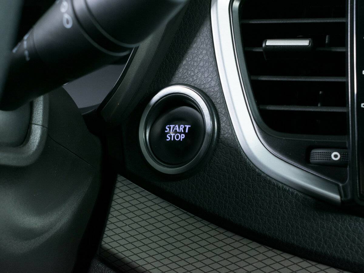 Lada (ВАЗ) Vesta с пробегом — 2024 год. Фото: #12