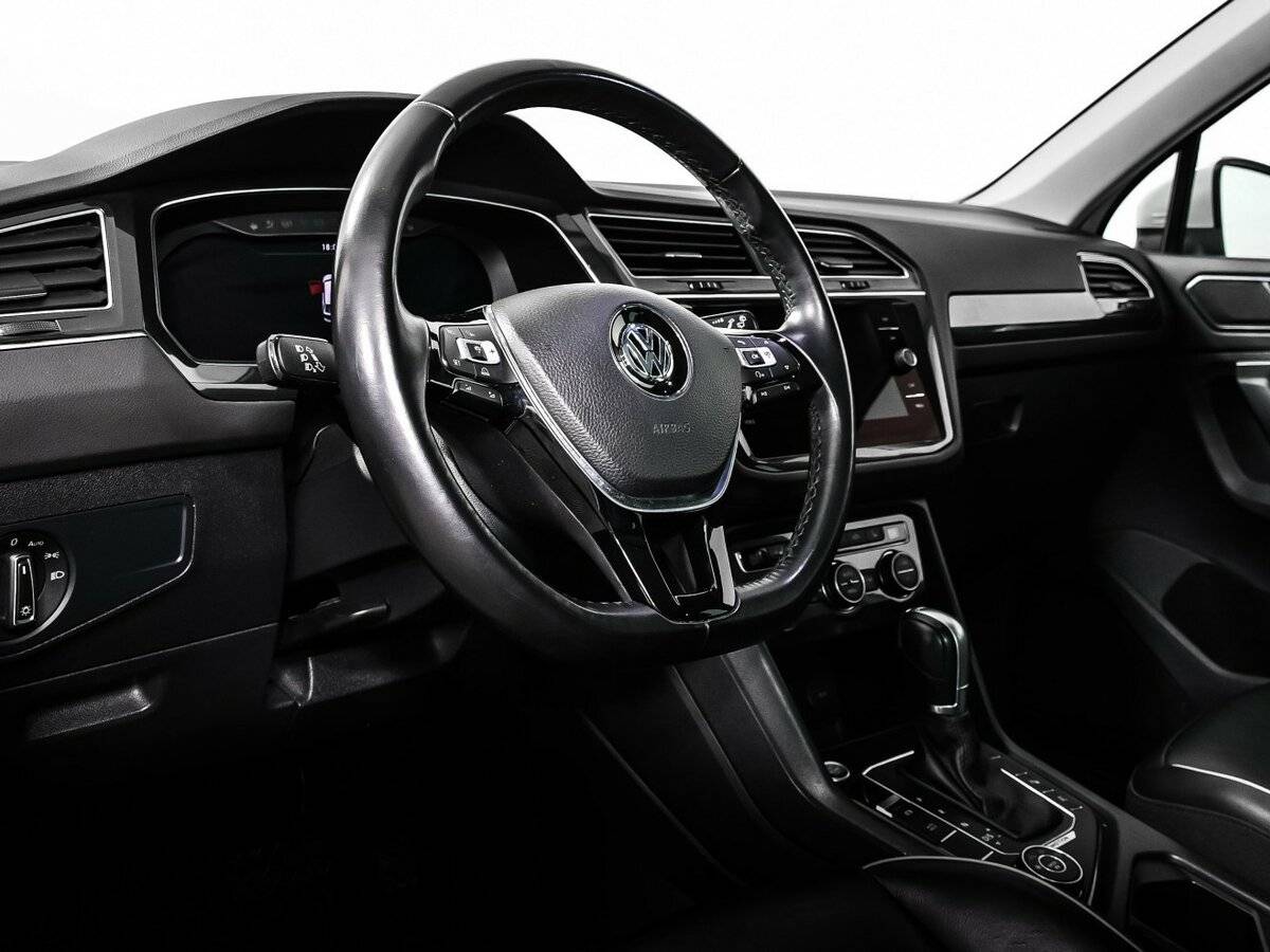 Volkswagen Tiguan с пробегом — 2018 год. Фото: #11