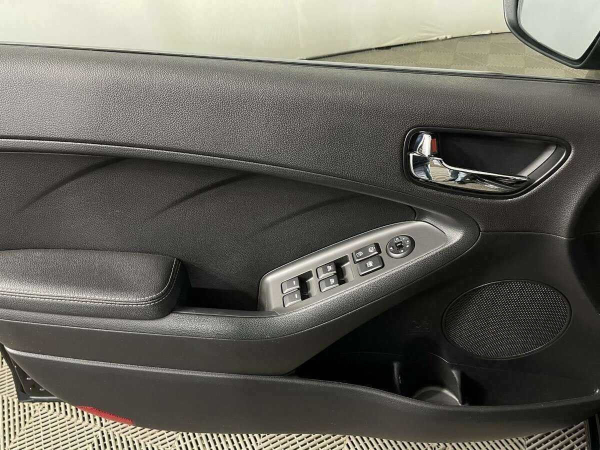 Kia Cerato с пробегом — 2017 год. Фото: #6