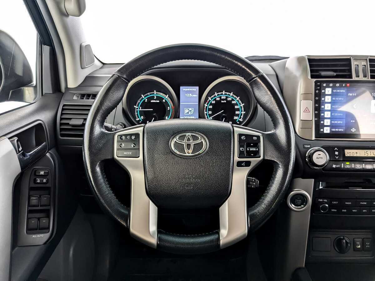 Toyota Land Cruiser Prado с пробегом — 2012 год. Фото: #16