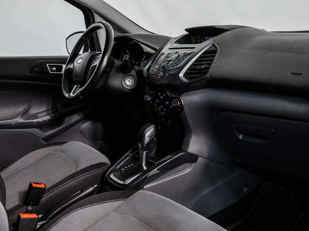 Ford EcoSport с пробегом — 2015 год. Фото: #10