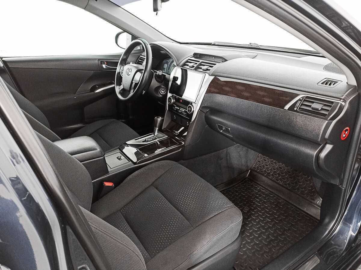 Toyota Camry с пробегом — 2014 год. Фото: #8