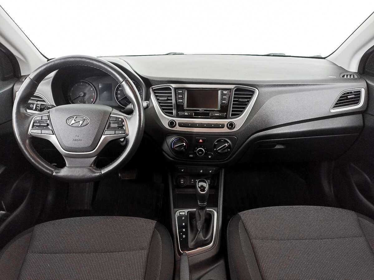 Hyundai Solaris с пробегом — 2017 год. Фото: #13