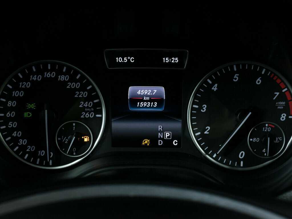 Mercedes-Benz GLA с пробегом — 2016 год. Фото: #11