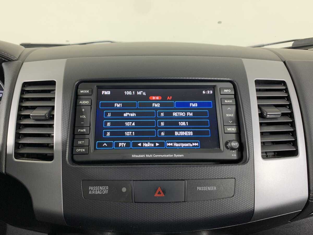 Mitsubishi Outlander с пробегом — 2012 год. Фото: #15