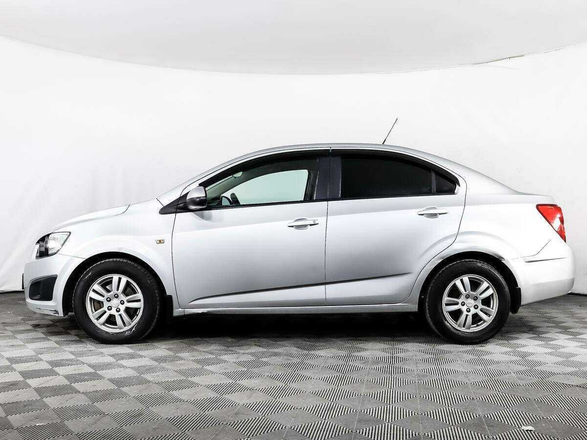 Chevrolet Aveo с пробегом — 2013 год. Фото: #7