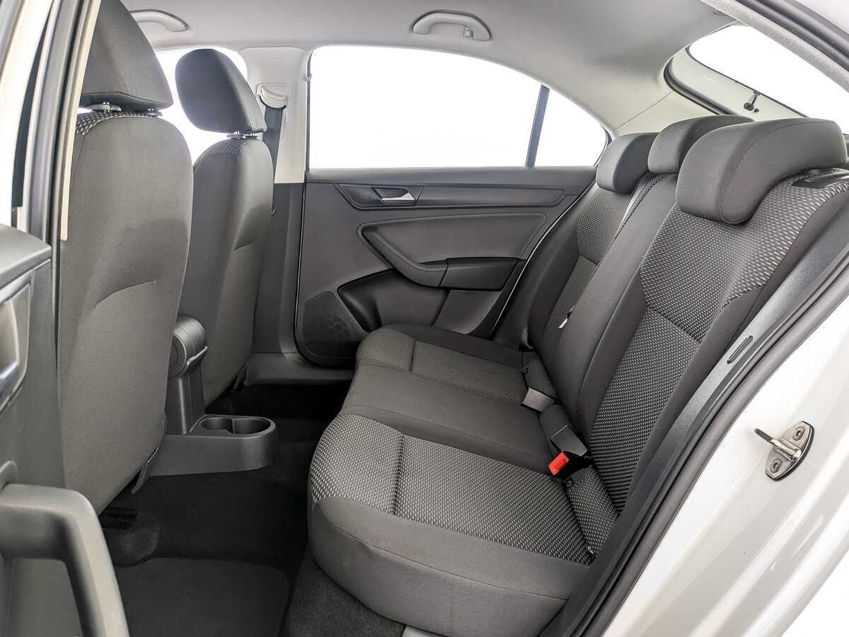 Volkswagen Polo с пробегом — 2021 год. Фото: #11