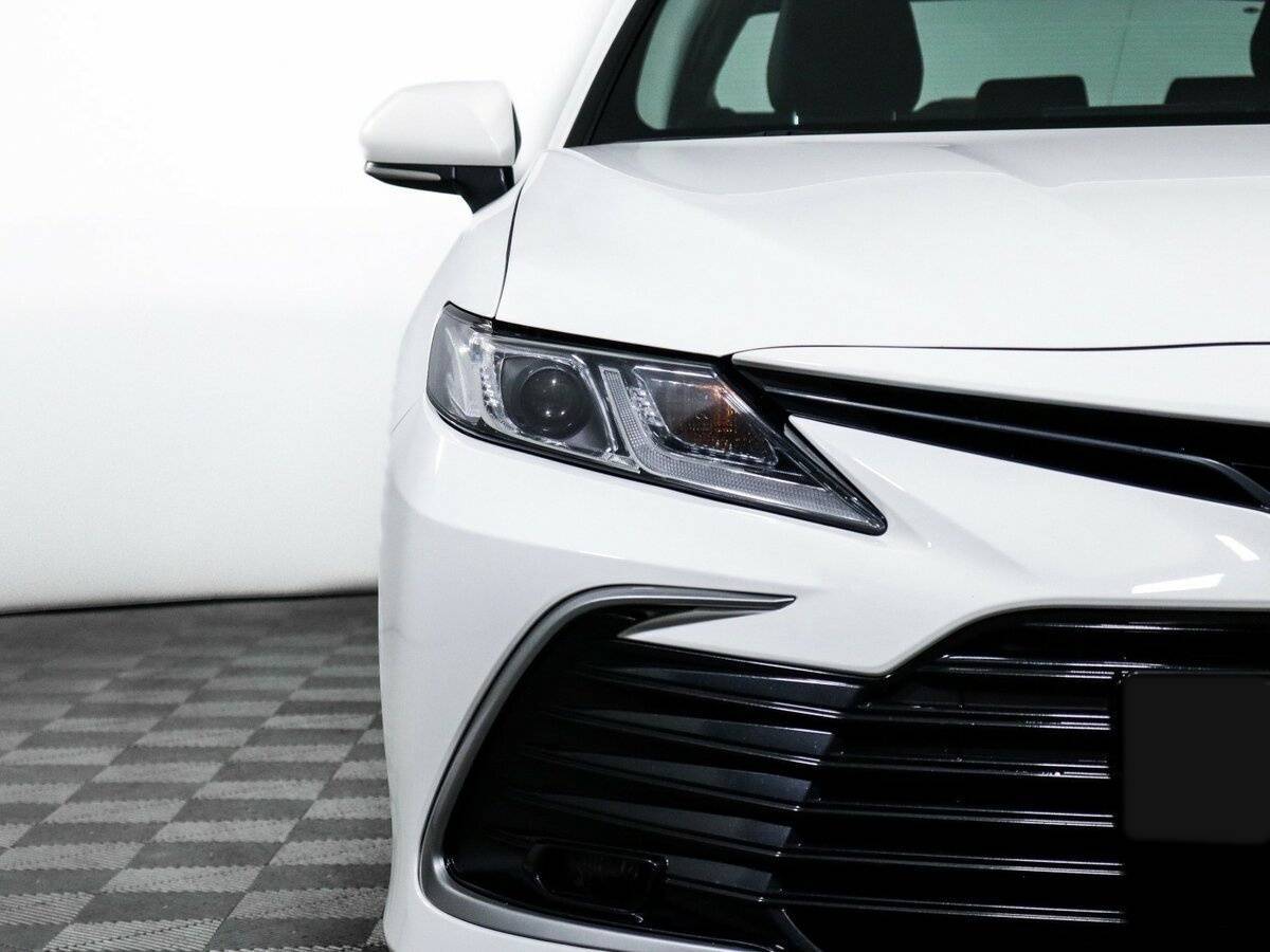 Toyota Camry с пробегом — 2021 год. Фото: #17