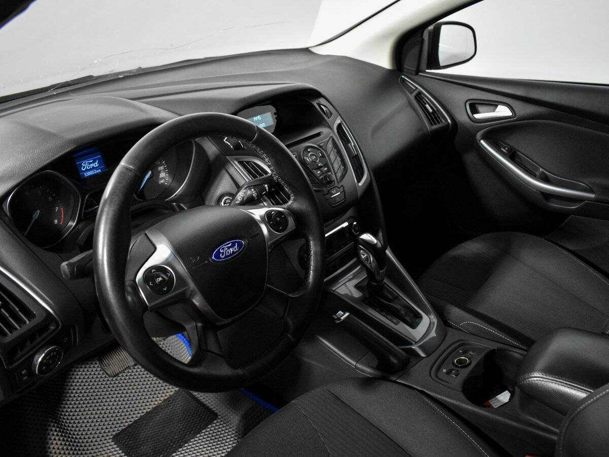 Ford Focus с пробегом — 2013 год. Фото: #8