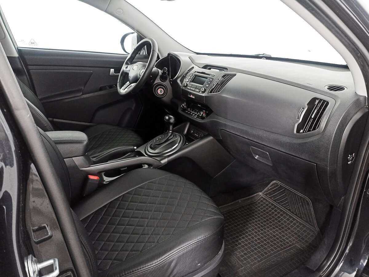 Kia Sportage с пробегом — 2012 год. Фото: #6