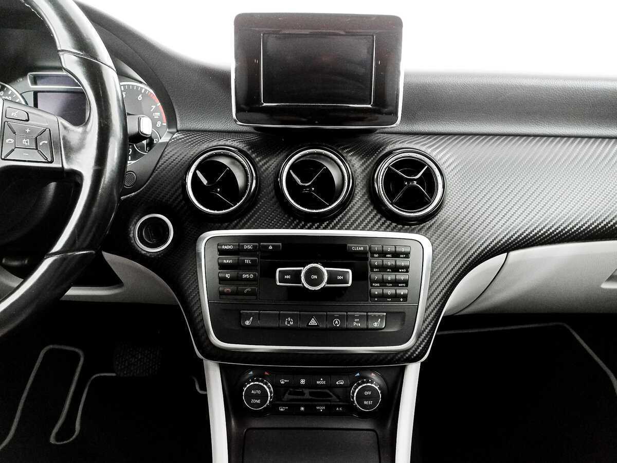 Mercedes-Benz GLA с пробегом — 2015 год. Фото: #12