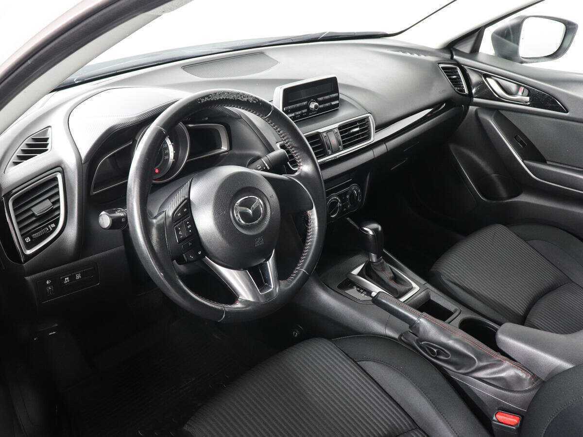 Mazda 3 с пробегом — 2013 год. Фото: #4