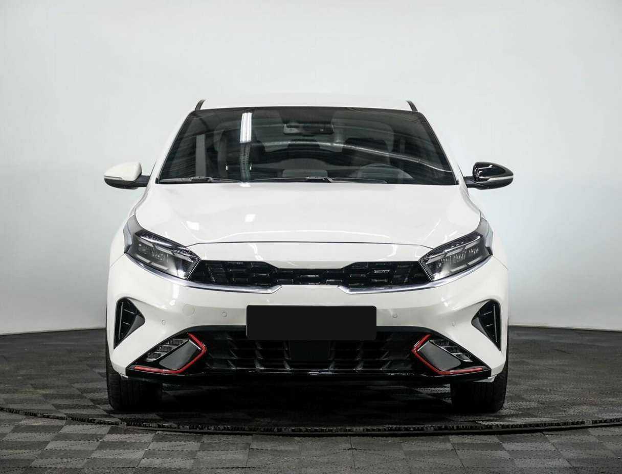 Kia Cerato с пробегом — 2022 год. Фото: #1