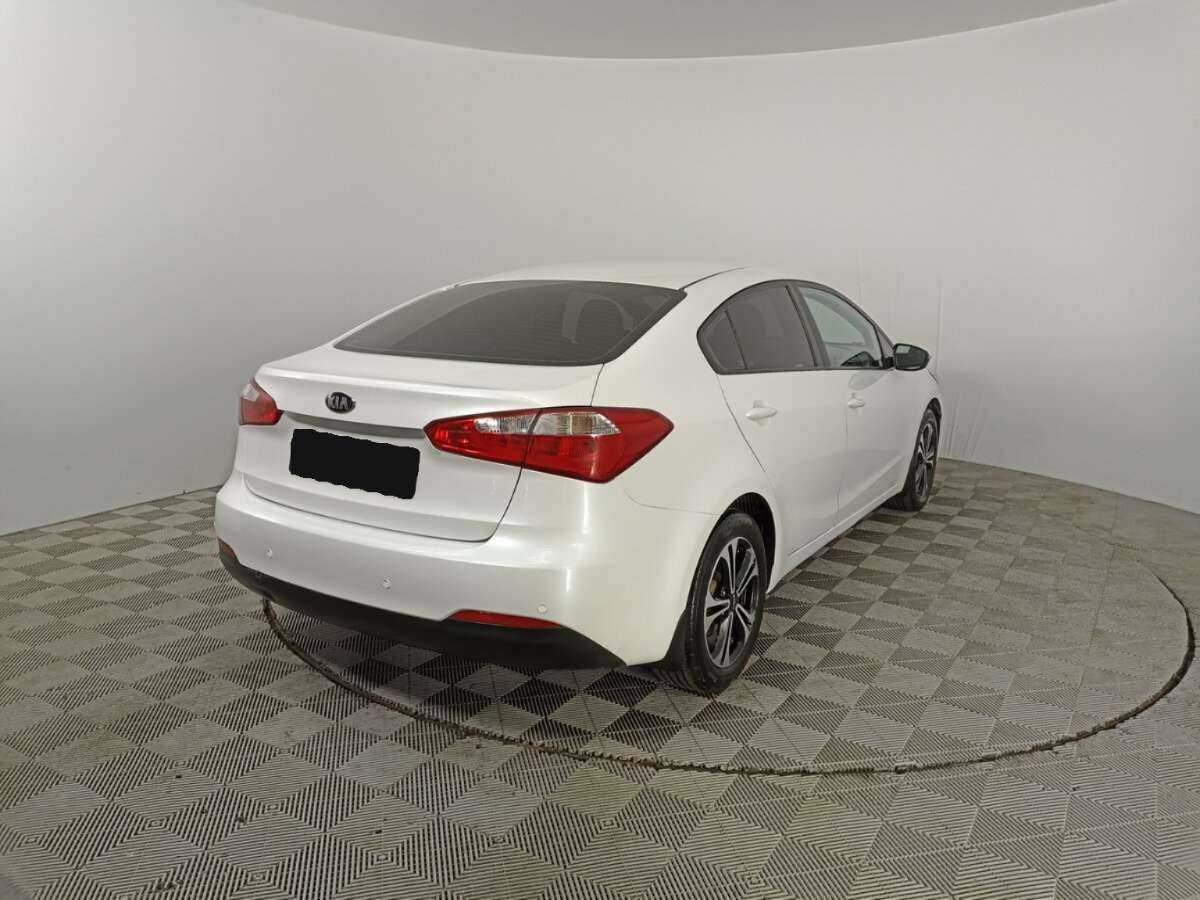Kia Cerato с пробегом — 2016 год. Фото: #4