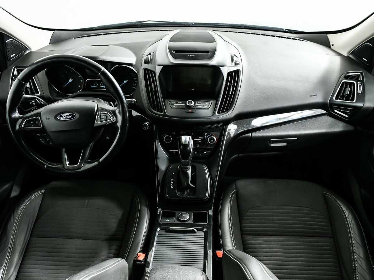 Ford Kuga с пробегом — 2017 год. Фото: #10