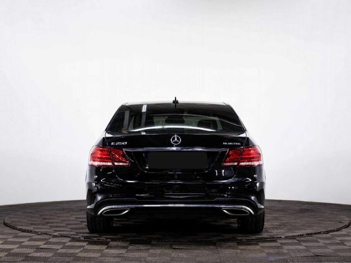 Mercedes-Benz E-Класс с пробегом — 2015 год. Фото: #4