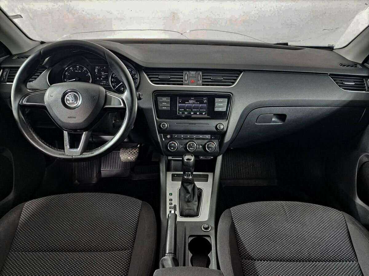 Skoda Octavia с пробегом — 2016 год. Фото: #10