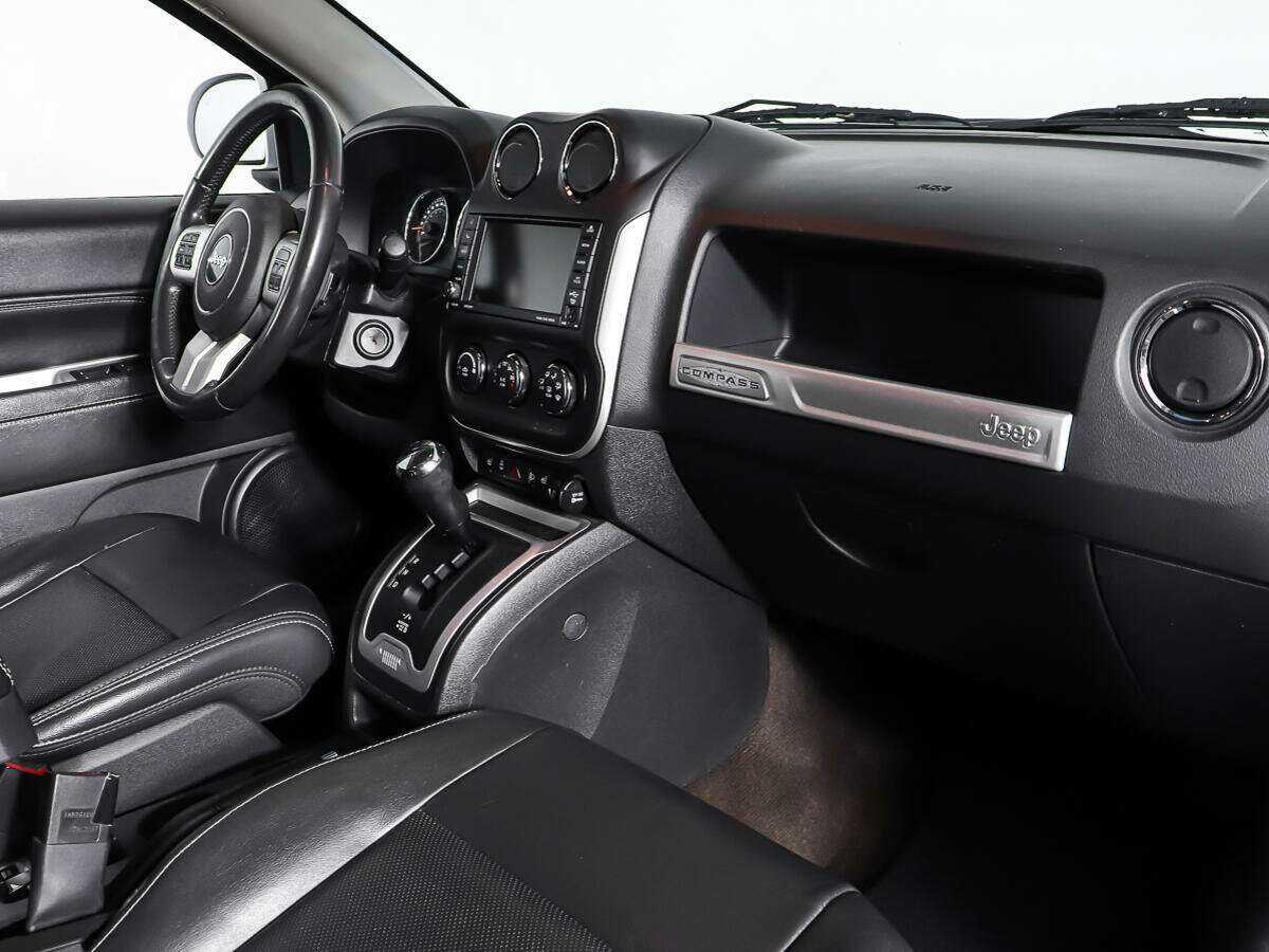 Jeep Compass с пробегом — 2013 год. Фото: #8
