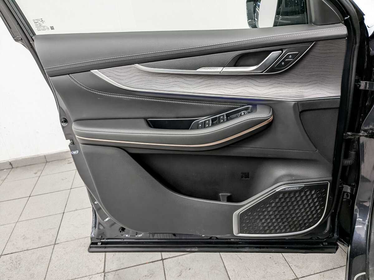 EXEED LX с пробегом — 2022 год. Фото: #18