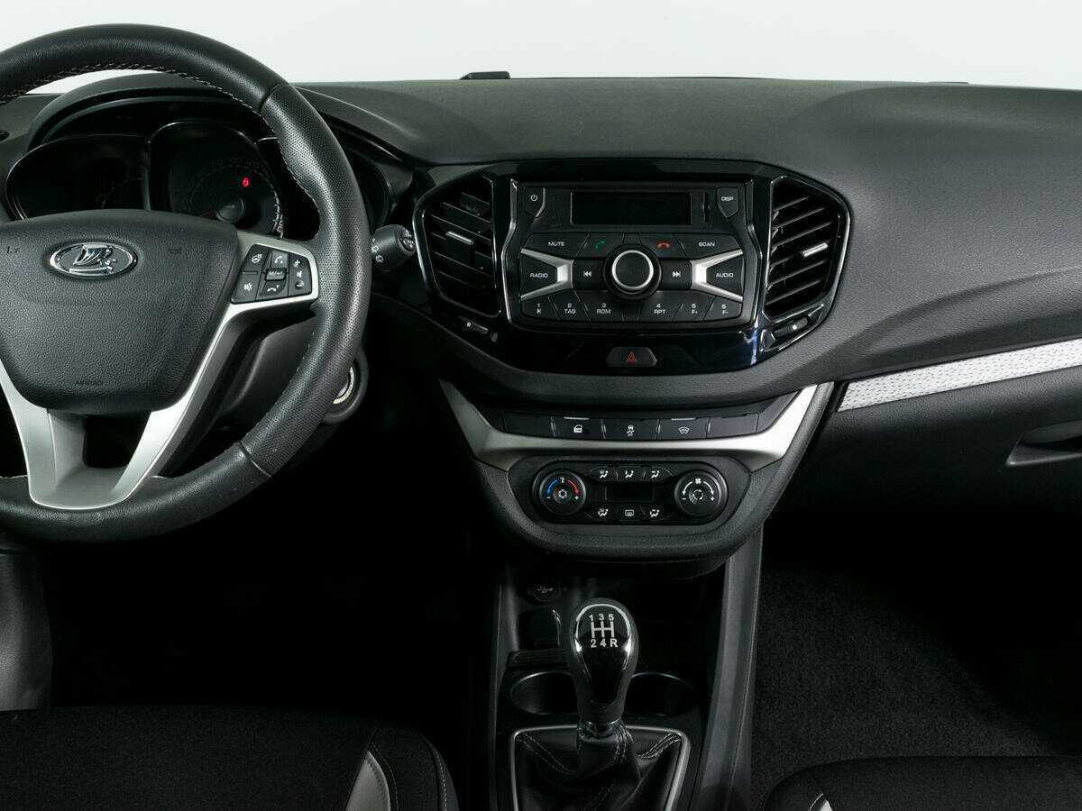 Lada (ВАЗ) Vesta с пробегом — 2020 год. Фото: #10