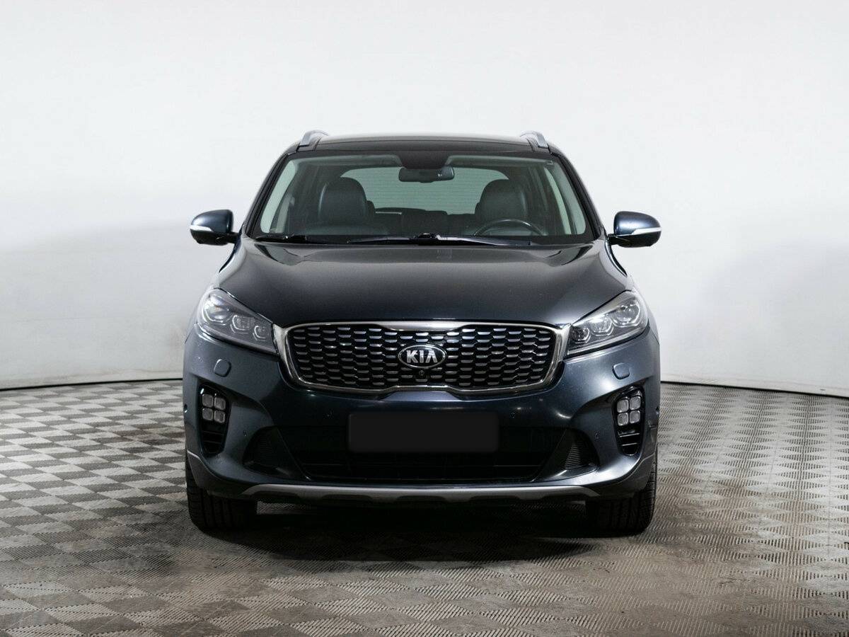 Kia Sorento с пробегом — 2018 год. Фото: #1