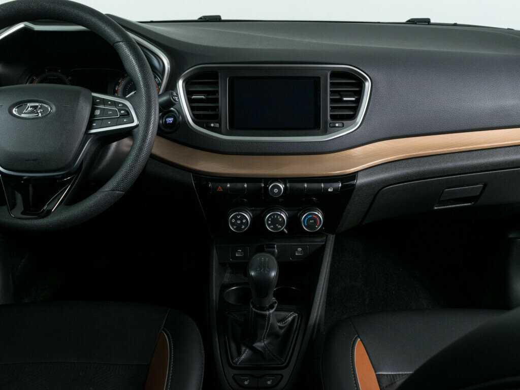 Lada (ВАЗ) Vesta с пробегом — 2023 год. Фото: #8