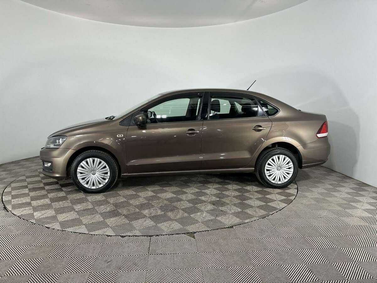 Volkswagen Polo с пробегом — 2016 год. Фото: #4