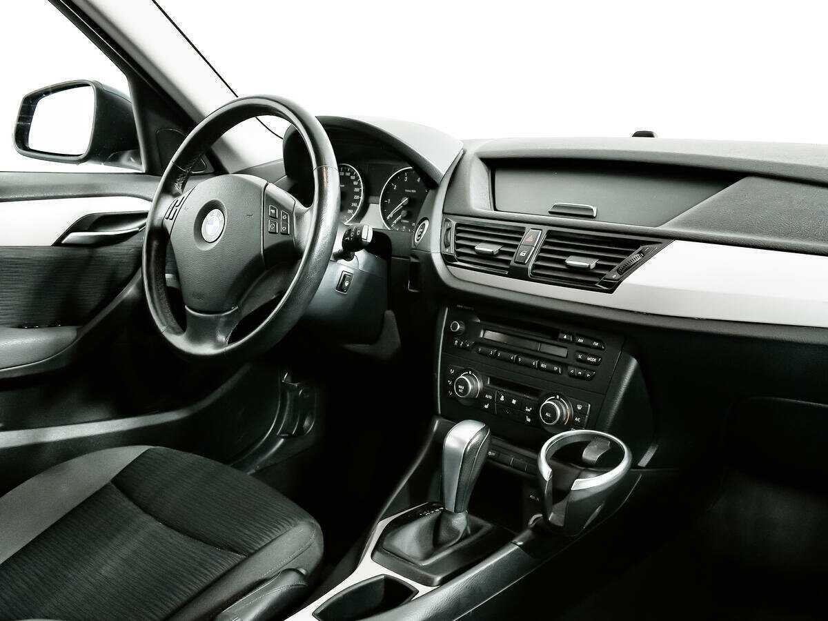 BMW X1 с пробегом — 2013 год. Фото: #8