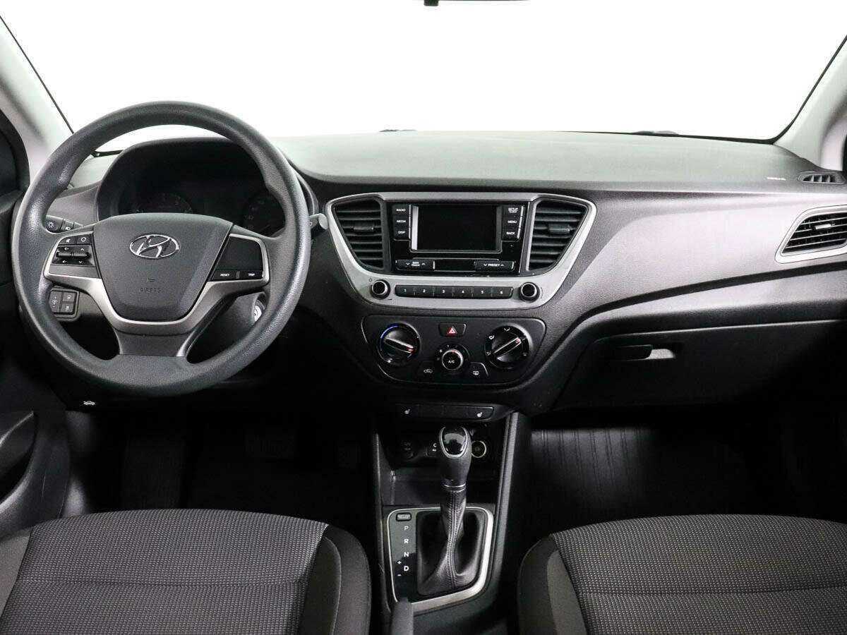 Hyundai Solaris с пробегом — 2017 год. Фото: #10