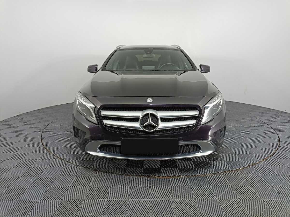 Mercedes-Benz GLA с пробегом — 2015 год. Фото: #1