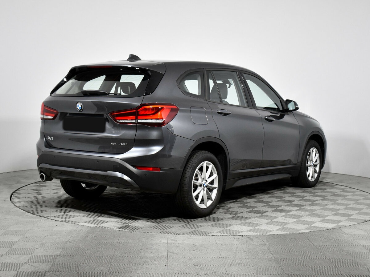 BMW X1 с пробегом — 2019 год. Фото: #4