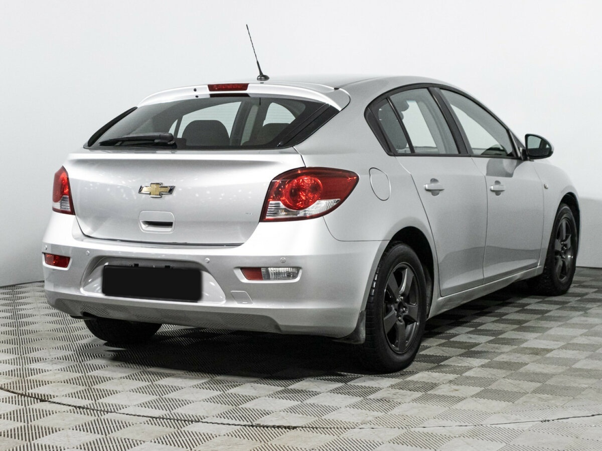 Chevrolet Cruze с пробегом — 2012 год. Фото: #4