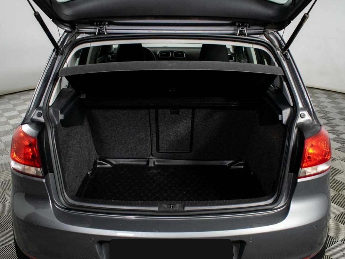 Volkswagen Golf с пробегом — 2012 год. Фото: #11