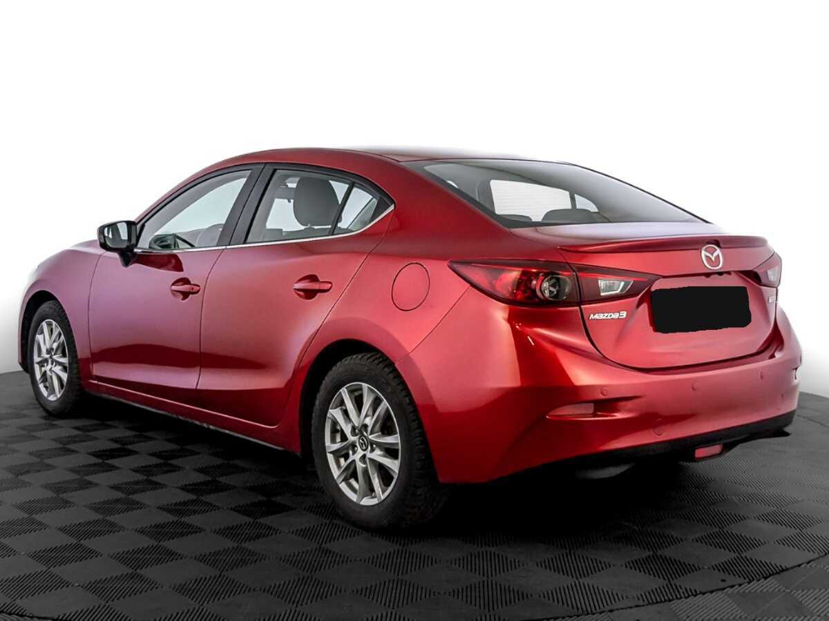 Mazda 3 с пробегом — 2015 год. Фото: #6