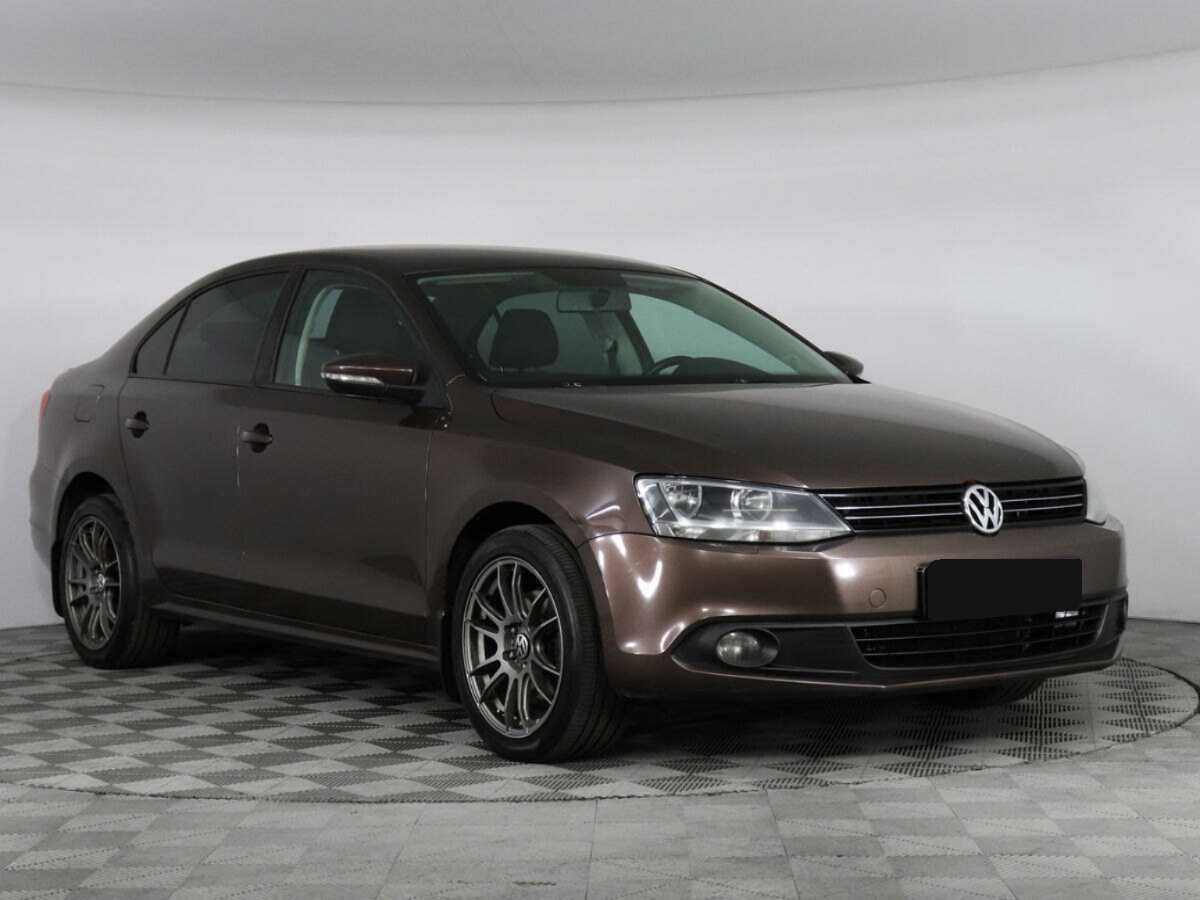 Volkswagen Jetta с пробегом — 2014 год. Фото: #1