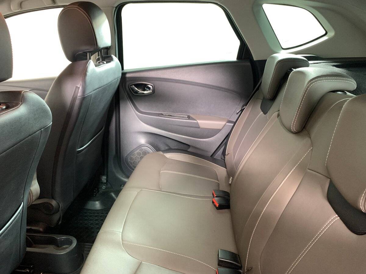 Renault Kaptur с пробегом — 2018 год. Фото: #17