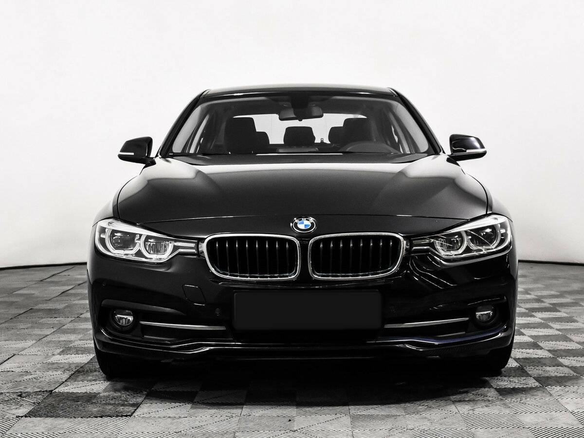 BMW 3 серии с пробегом — 2016 год. Фото: #1