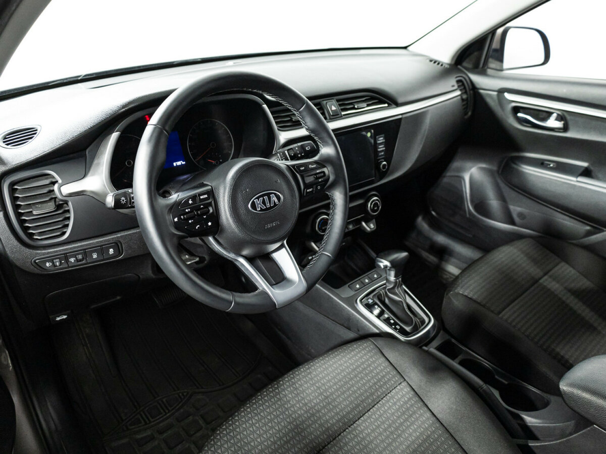 Kia Rio с пробегом — 2021 год. Фото: #10