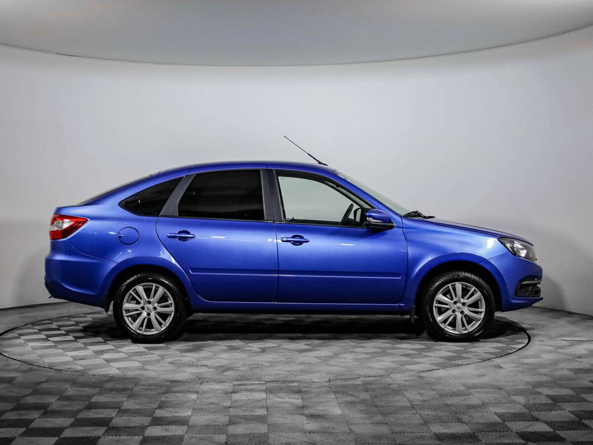 Lada (ВАЗ) Granta с пробегом — 2022 год. Фото: #3