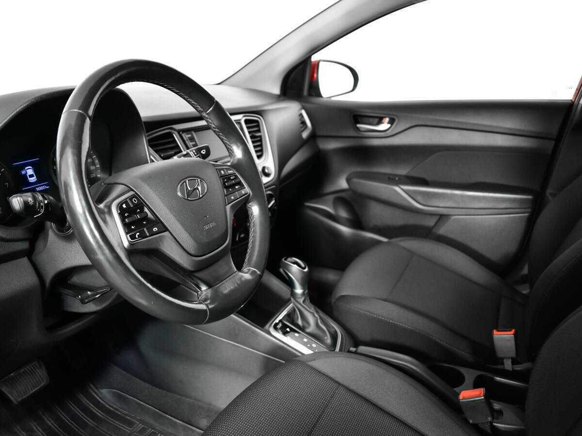 Hyundai Solaris с пробегом — 2019 год. Фото: #11