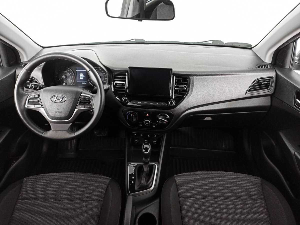 Hyundai Solaris с пробегом — 2021 год. Фото: #13