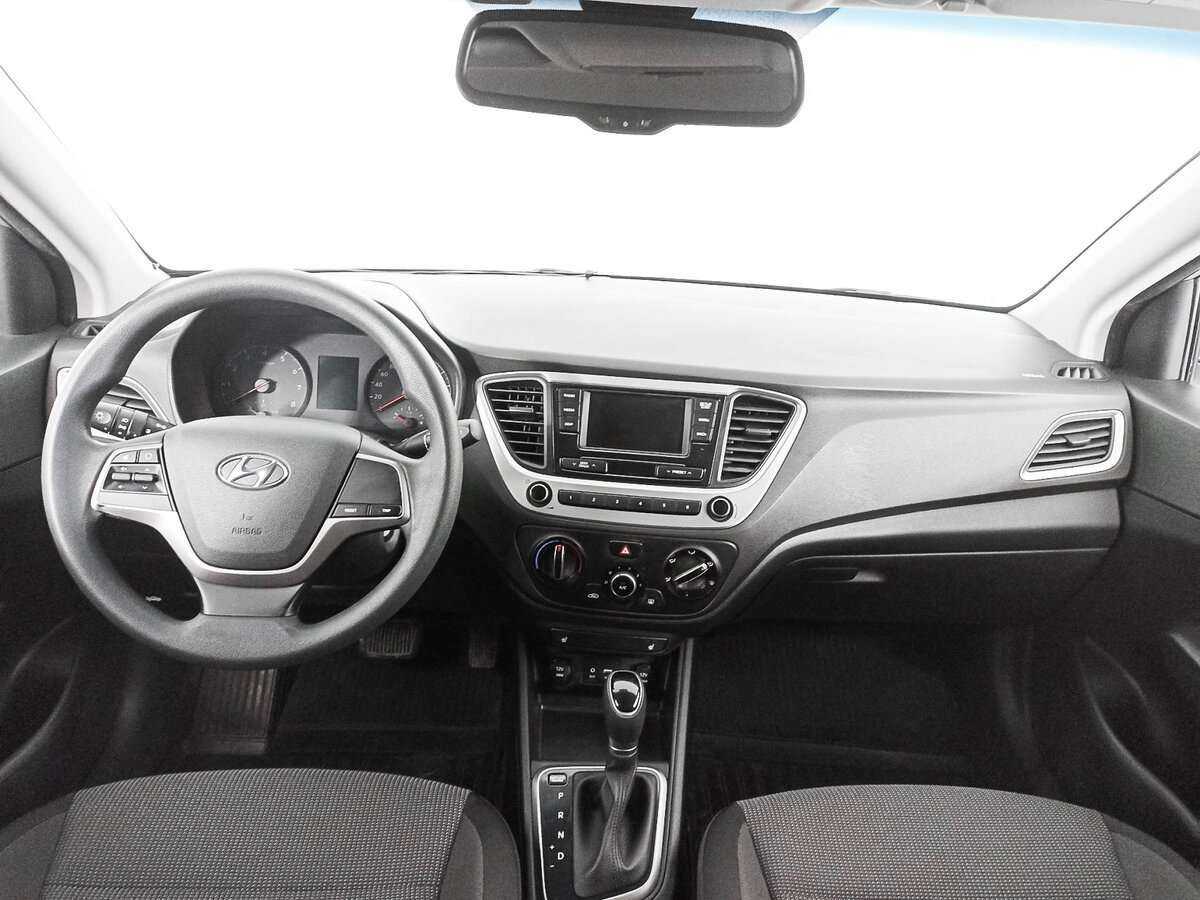 Hyundai Solaris с пробегом — 2017 год. Фото: #13